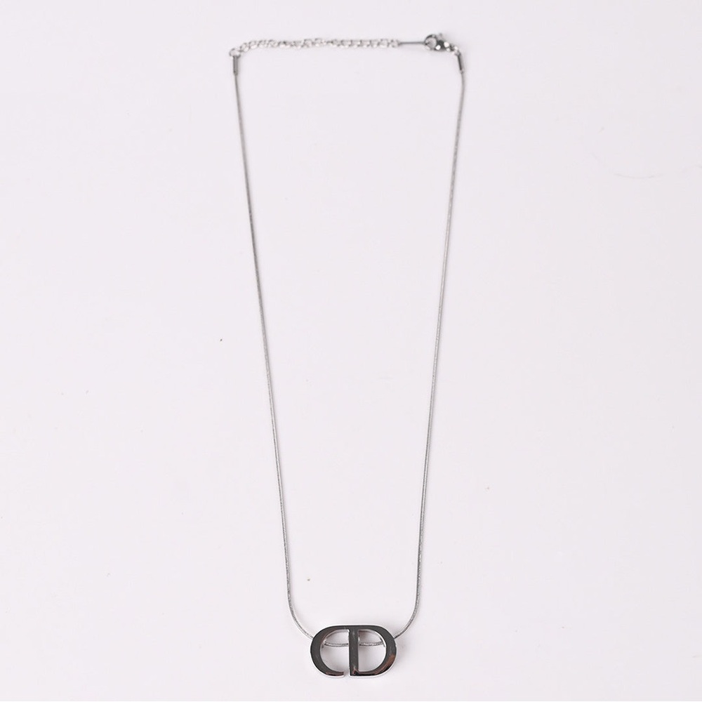 CD DIOR STYLE Silver metal Necklace pendant LOGO chain